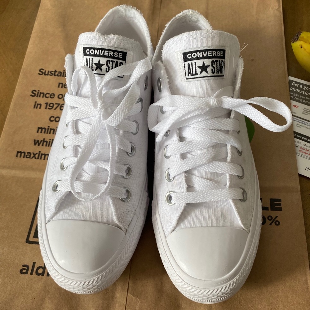 White low converse